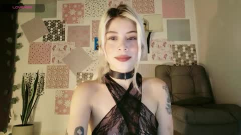 luckysapphire777 online show from May 16, 10:58 am