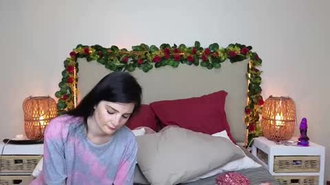 Lucy online show from February 20, 9:09 pm