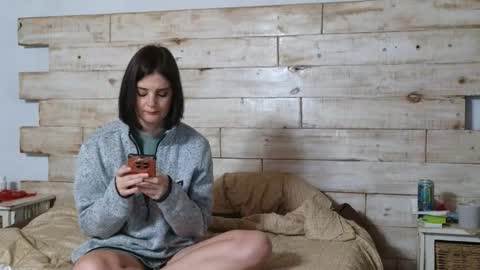 Lucy online show from December 18, 10:47 pm