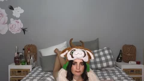 Lucy online show from May 9, 10:34 pm