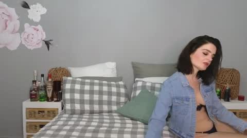 Lucy online show from May 15, 9:39 pm