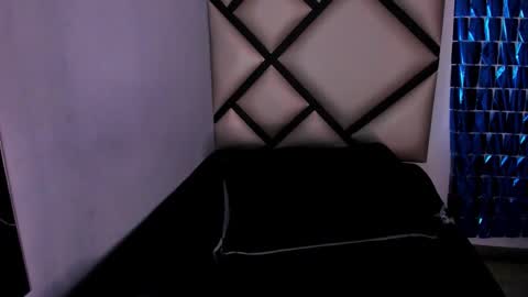   online show from March 14, 6:25 am