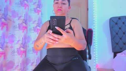 lucy online show from May 15, 2:05 am