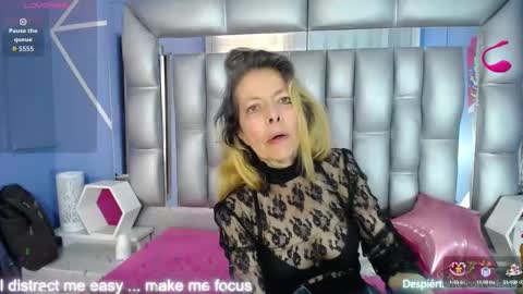  SleepyAbuela online show from October 7, 1:59 pm