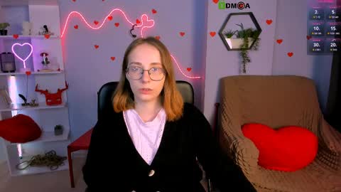 lucy online show from April 4, 9:19 am