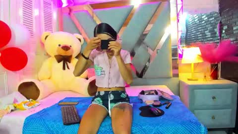 Lucy unlimit come back here  online show from May 17, 1:38 am