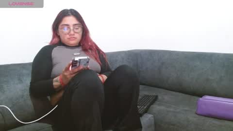 lucy online show from June 24, 1:15 am