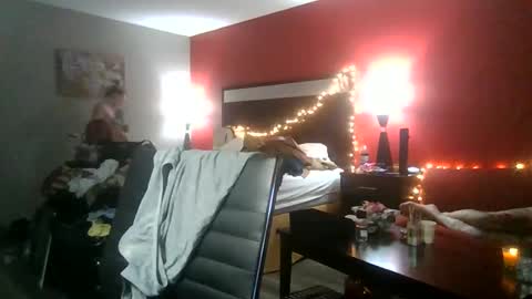Lucy Loves Lookers online show from January 14, 10:17 am