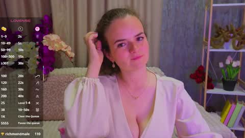 Luisa Rosee online show from May 13, 7:41 pm