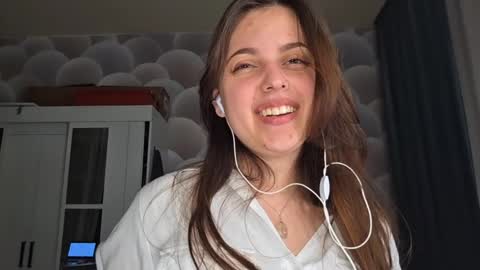 Lana online show from April 4, 5:45 pm