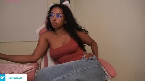 lulitauwu online show from January 7, 3:21 am