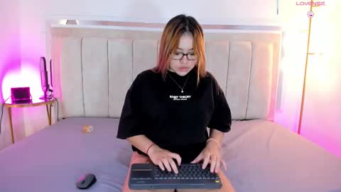 Lulu  online show from December 20, 6:50 am