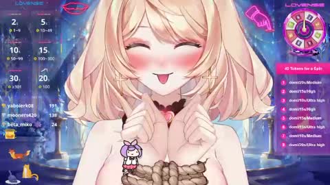 lulu_hentai online show from May 15, 8:44 pm
