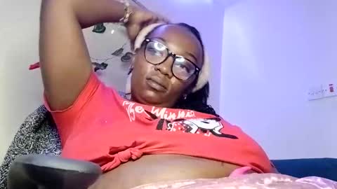 lulu_sparks1 online show from November 6, 11:16 am