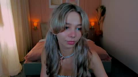 Alise online show from May 24, 3:00 pm