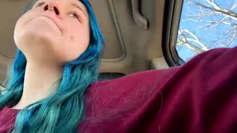 Connie online show from November 16, 4:51 pm