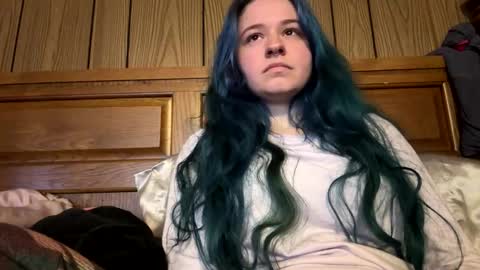 Connie online show from December 16, 3:40 pm