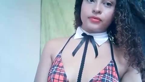 luluupeach69 online show from October 29, 12:20 pm