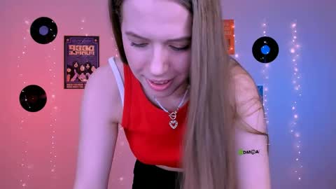 Sweet Lumi online show from May 21, 8:12 am