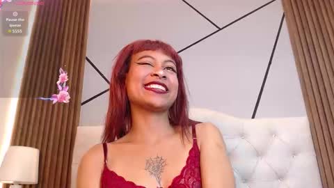 luna_09_ online show from January 10, 8:13 pm