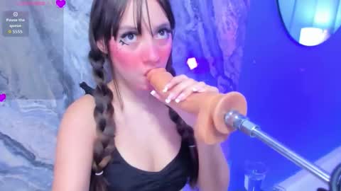 luna__little online show from March 18, 3:55 am