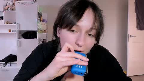 Luna online show from February 21, 1:44 pm