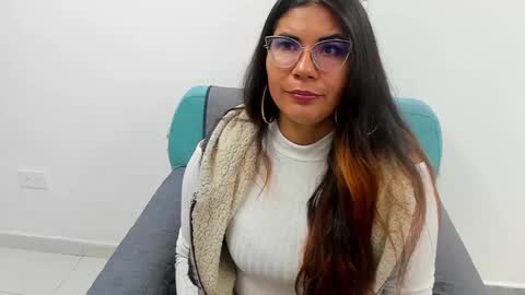 luna  online show from January 24, 11:15 am