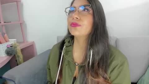 luna  online show from January 18, 11:28 am