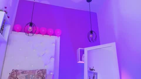 Luna online show from February 24, 8:40 pm