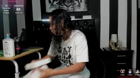 luna_extreme4u online show from September 25, 12:15 pm