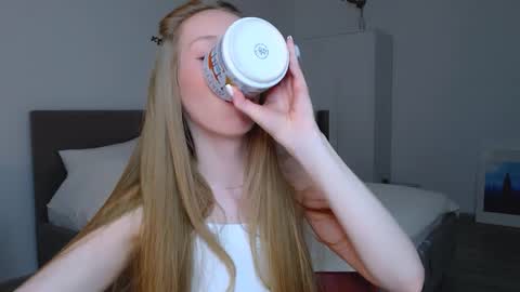 Luna online show from December 30, 7:53 pm