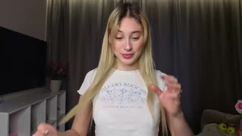 Olivia online show from November 21, 11:23 am