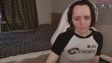 luna_loveeee online show from April 7, 4:14 am