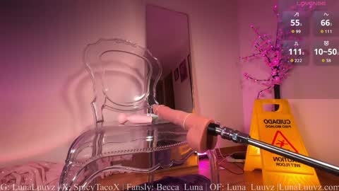 Luna Luuvz online show from May 7, 4:06 am