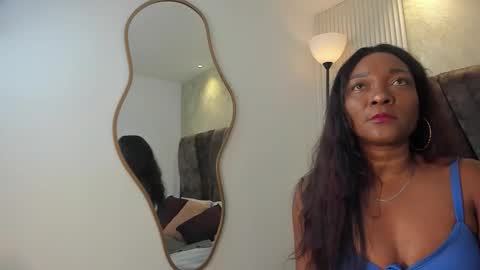 luna moretti online show from October 3, 12:21 pm
