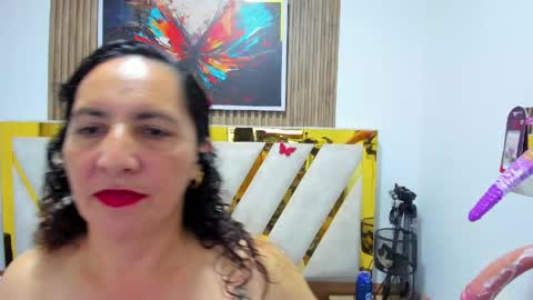 luna_naughty1 online show from May 20, 1:57 am