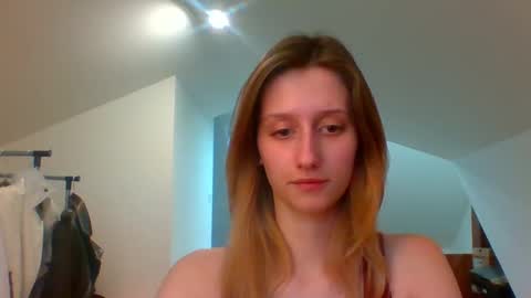 L U N A  online show from January 22, 2:46 pm