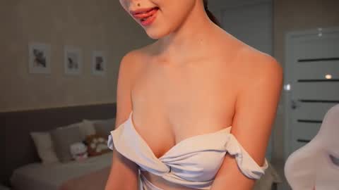 Sweet Luna online show from February 10, 7:06 pm