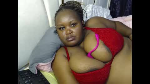 lunabloom01 online show from March 20, 9:58 am