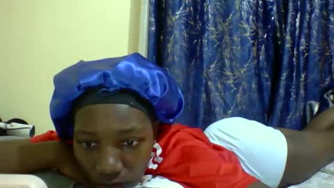 lunah_kitty online show from May 24, 8:02 am