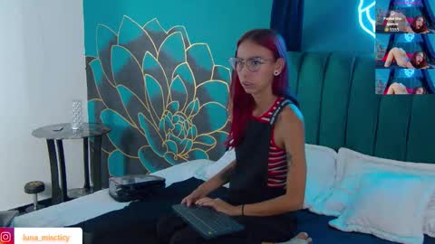 Luna online show from October 27, 7:52 pm