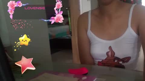 Snapshot of lunamoon_17 chatting on December 2, 6:08 pm LUNA online show from December 2, 6:08 pm