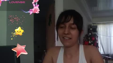 Snapshot of lunamoon_17 chatting on December 11, 8:39 pm LUNA online show from December 11, 8:39 pm