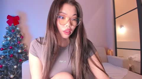 Aisha online show from December 14, 11:07 am