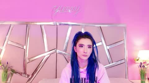 Luna Page online show from September 20, 8:29 pm