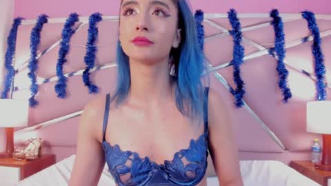 Luna Page online show from January 5, 2:08 pm