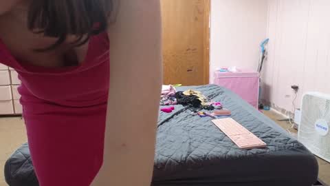 Snapshot of lunaquinn45 chatting on December 13, 6:27 pm lunaquinn45 online show from December 13, 6:27 pm