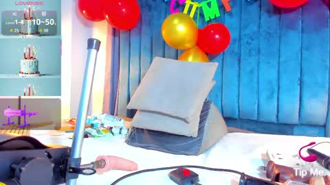 LUNA  online show from May 9, 7:49 pm