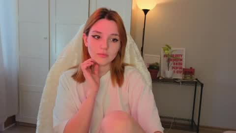 Kate online show from May 2, 9:56 am