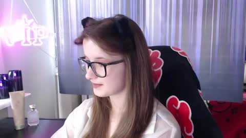 LunaXcherry online show from June 25, 4:41 pm